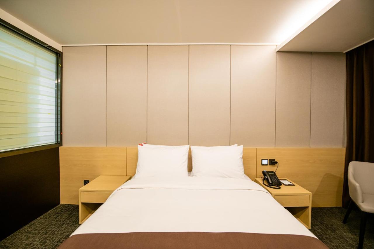 Jackson9S Hotel تشنتشون المظهر الخارجي الصورة